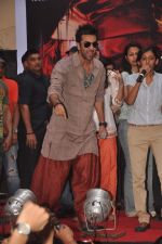 Ranbir Kapoor promote Rockstar in MMK College on 19th Oct 2011 (16).JPG